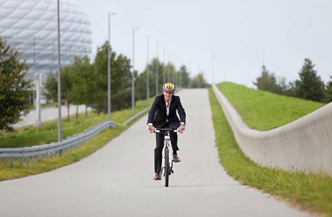 Debunking Myths About Protected Bike Lanes: Safety, Cost, and Efficiency